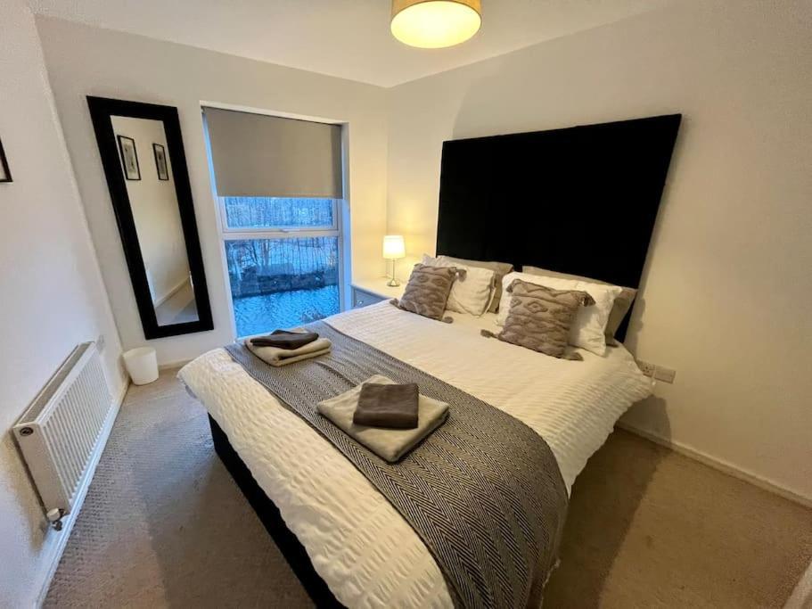 Etihad Fc 2Br Apartment With Water View Manchester Eksteriør bilde